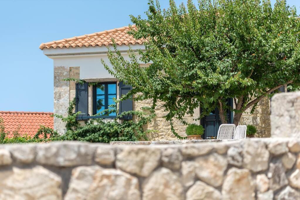 Villa Aiolia Kondoyenadha Exterior foto