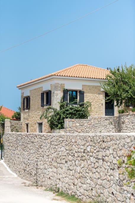 Villa Aiolia Kondoyenadha Exterior foto